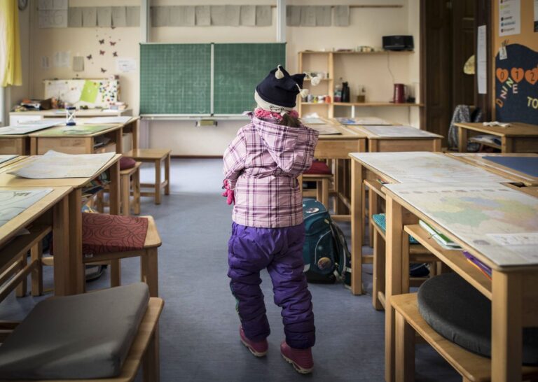 Das Machen Schulkinder Im Sommer 94 Immer mehr Schulkinder tragen Windeln!